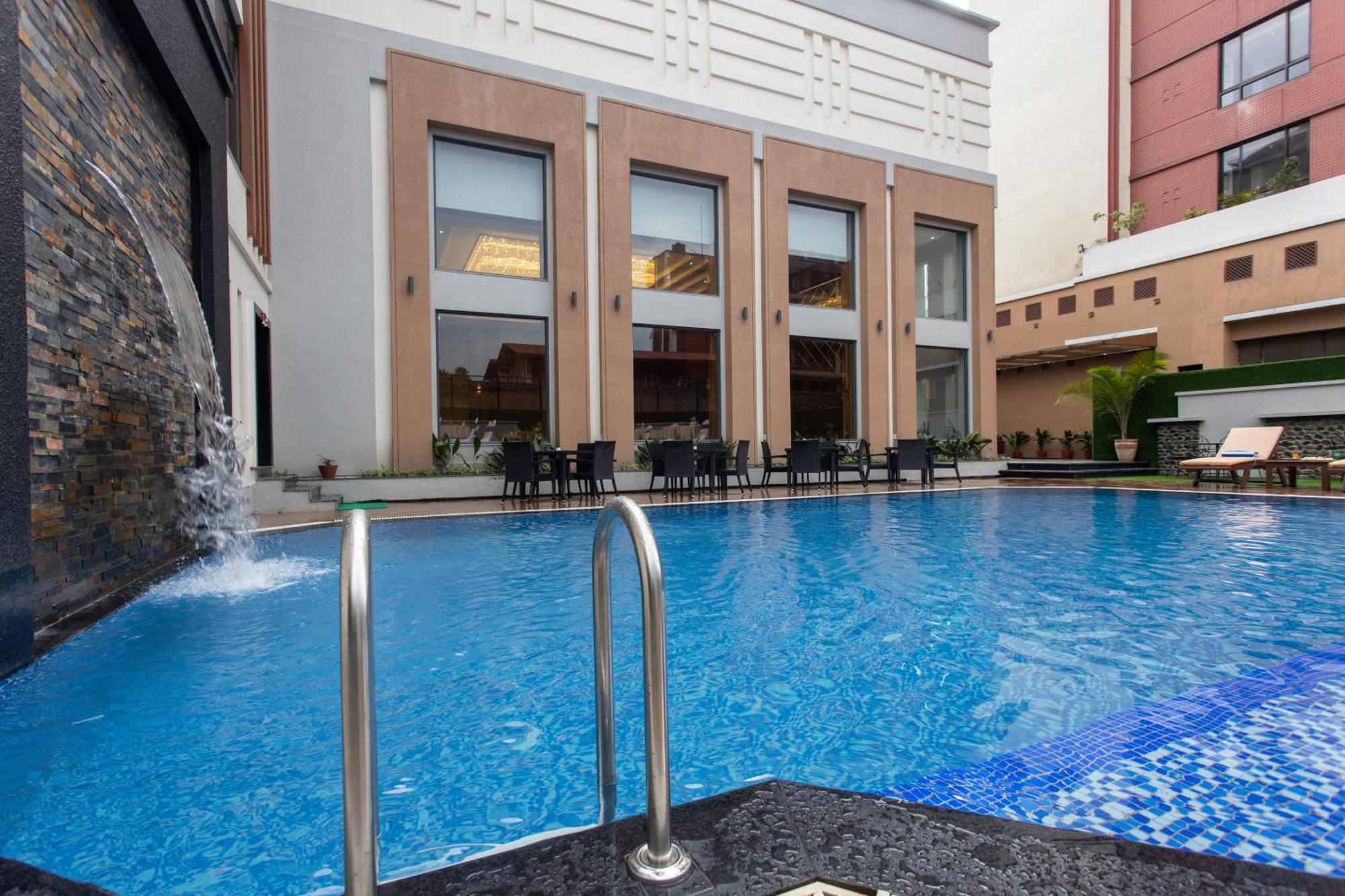 Grand Hotel Catmandu Exterior foto