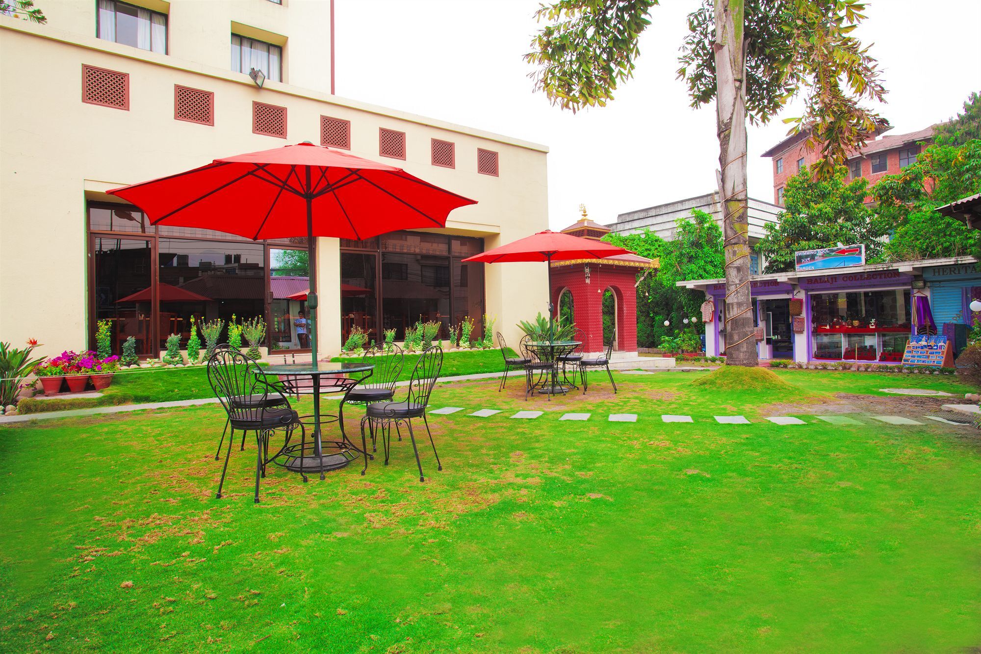Grand Hotel Catmandu Exterior foto